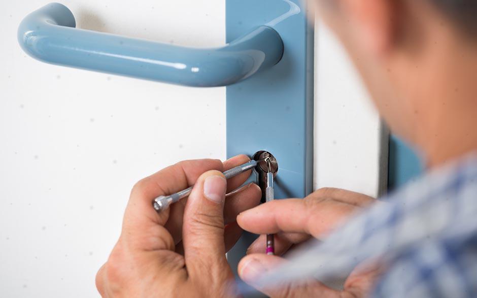 serrurier ouverture de porte service Nanterre